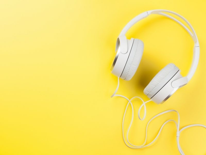 Słuchawki reklamowe – muzyczny gadżet reklamowy dla Twojej firmy